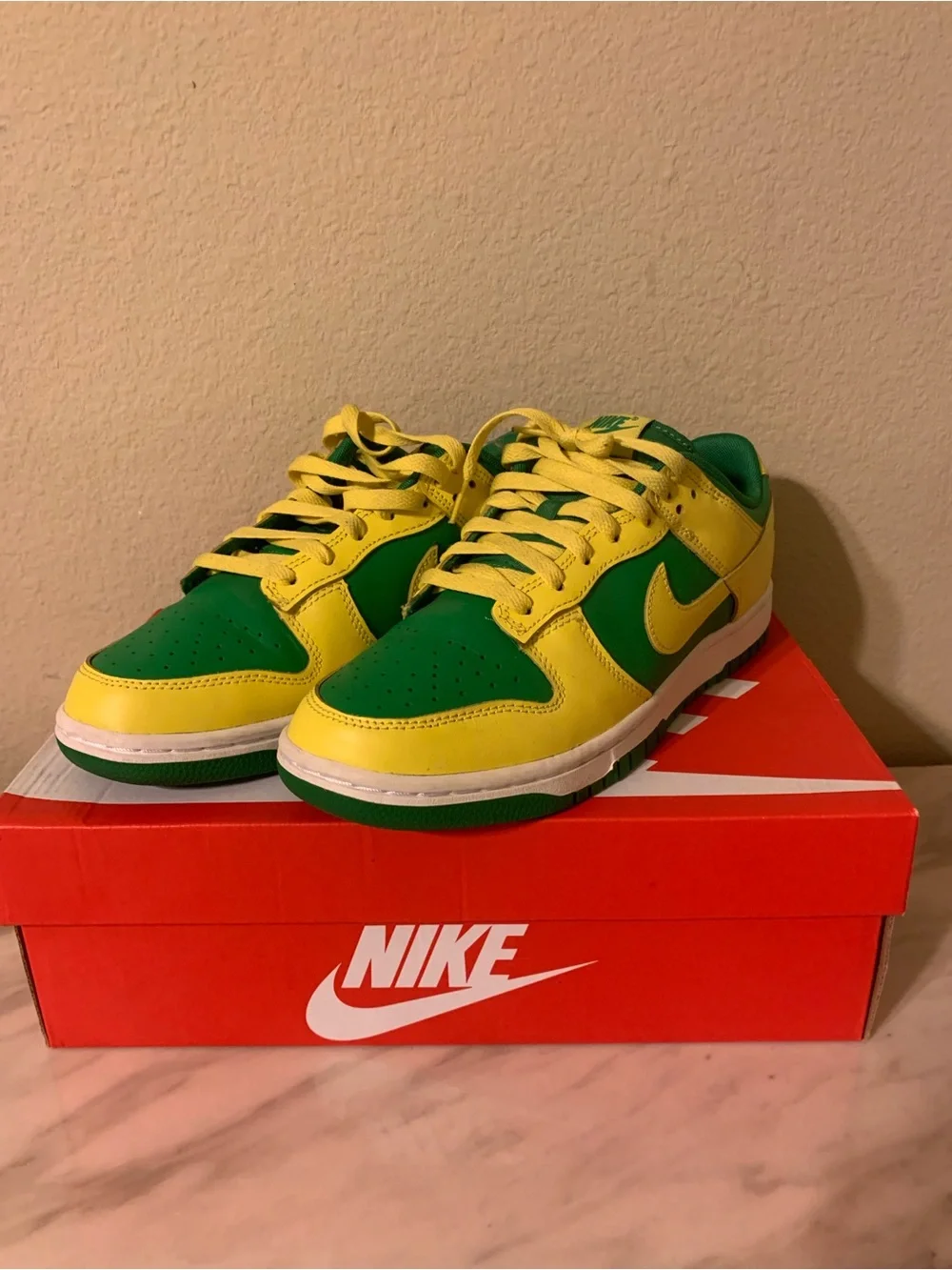 Nike Yellow & Green Low-Top Skate Sneakers